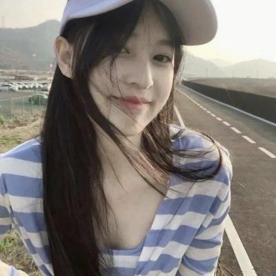在江边